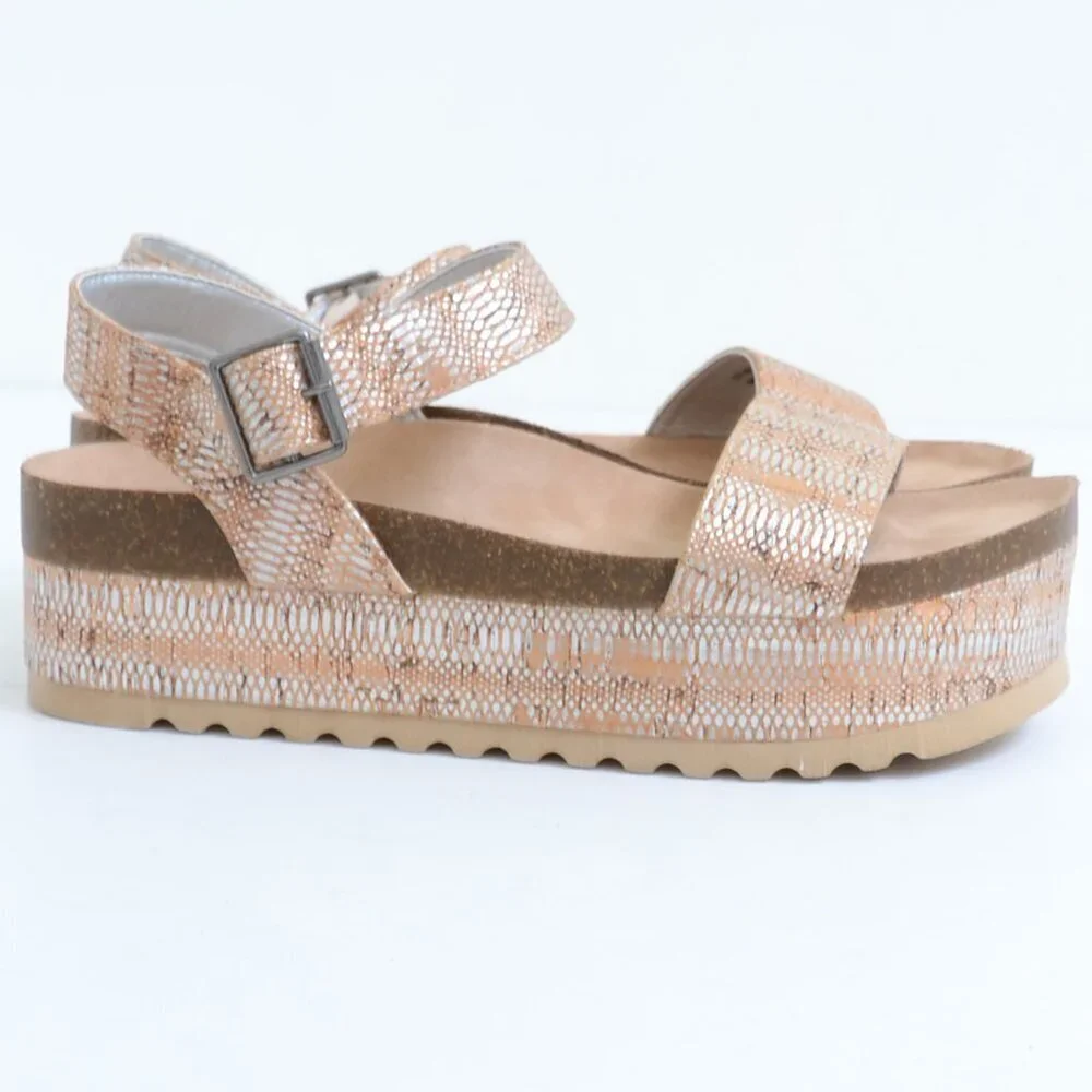 Chinese Laundry Palms Women's 9 Snakeskin Espadrille Platform Sandal Flatform